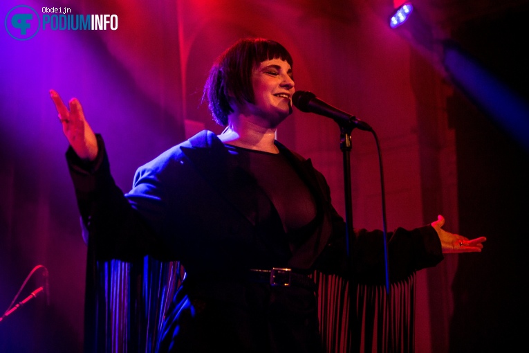 Noemie Wolfs op Noemie Wolfs - 10/05 - Luxor Live foto