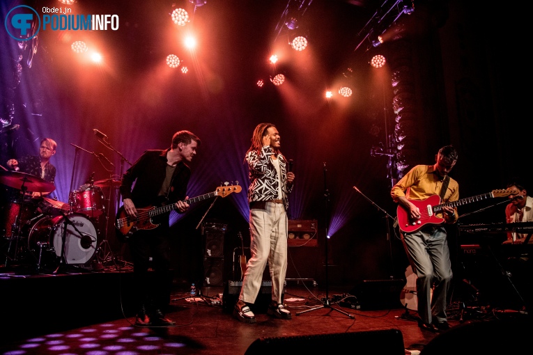 Jeangu Macrooy op Jeangu Macrooy - 19/05 - Luxor Live foto