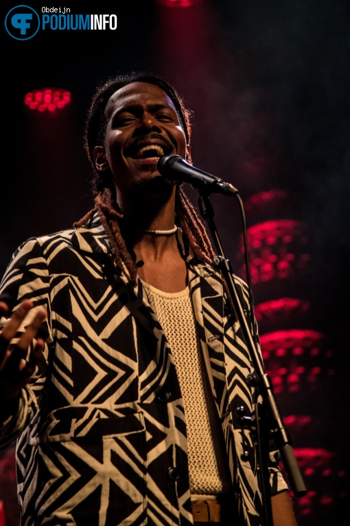 Jeangu Macrooy op Jeangu Macrooy - 19/05 - Luxor Live foto