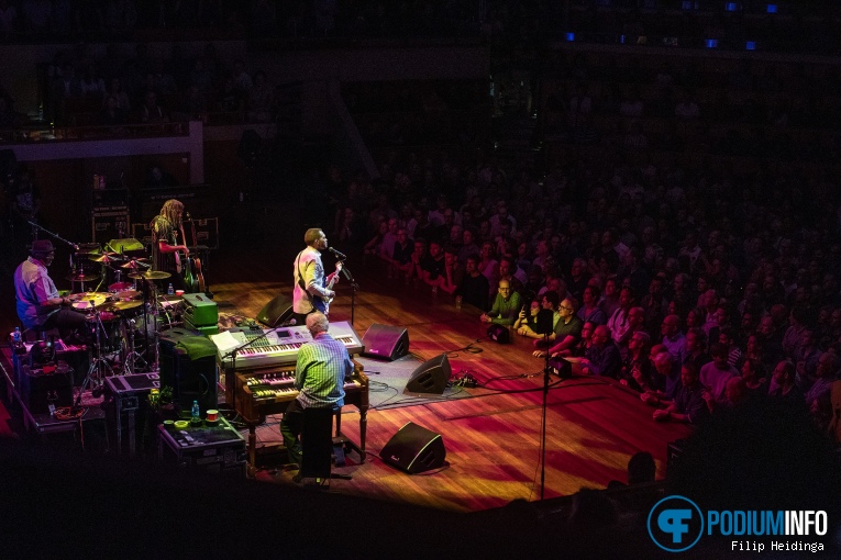 The Robert Cray Band op The Robert Cray Band - 22/05 - TivoliVredenburg foto