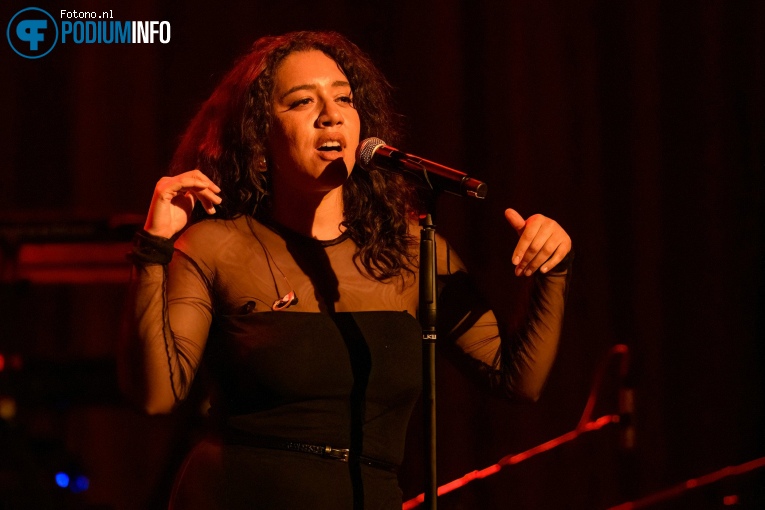 The Hics op Ari Lennox - Age/sex/location Tour - 18/05 - Melkweg foto
