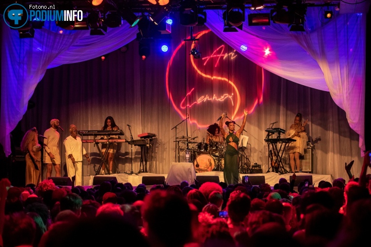 Ari Lennox op Ari Lennox - Age/sex/location Tour - 18/05 - Melkweg foto