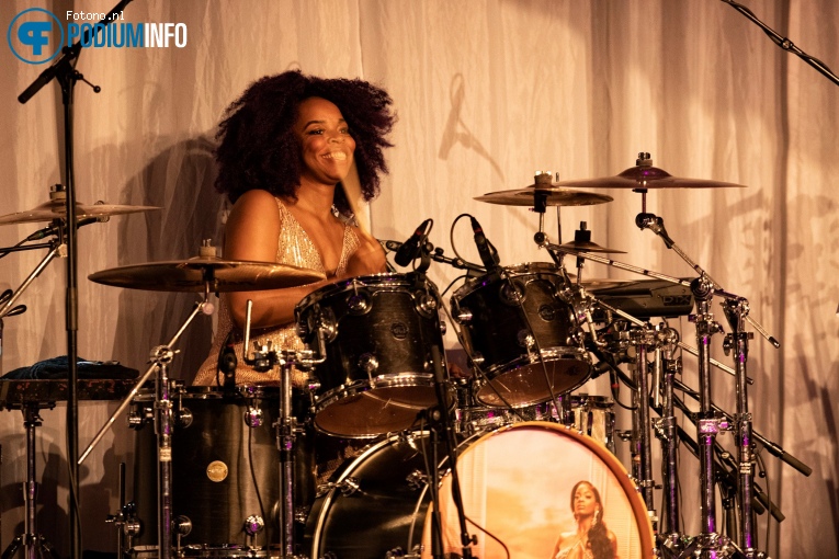 Ari Lennox op Ari Lennox - Age/sex/location Tour - 18/05 - Melkweg foto