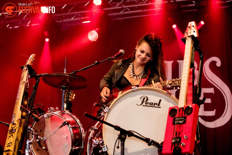 Ghalia Volt op Ribs & Blues 2023 foto