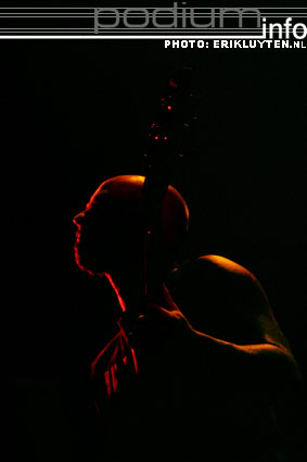 Bleeding Through op Bullet For My Valentine - 18/11 - 013 foto