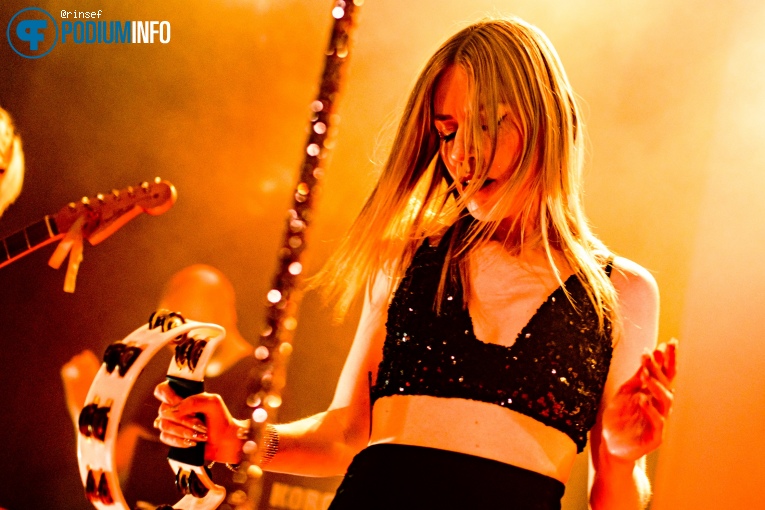 Lov3less op Lov3less - 08/06 - Paradiso foto