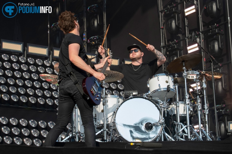 Royal Blood op Muse - Will Of The People Tour - 07/06 - Malieveld foto