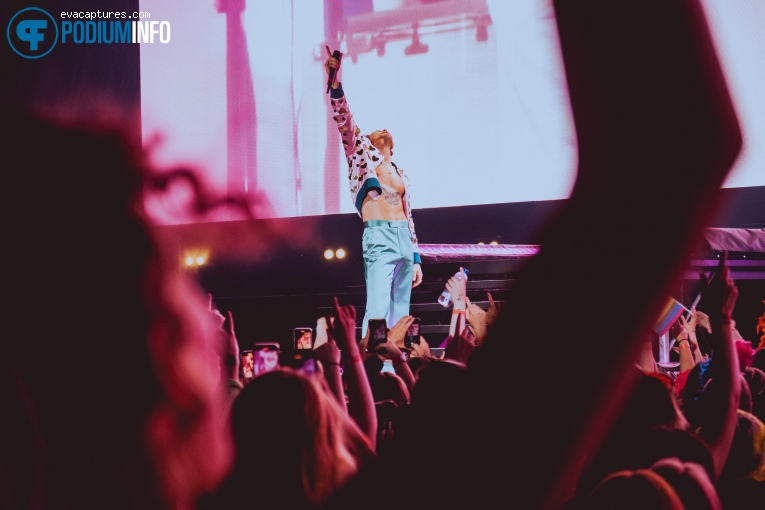 Harry Styles op Harry Styles - Love On Tour - 04/06 - Johan Cruijff Arena foto