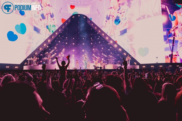 Harry Styles op Harry Styles - Love On Tour - 04/06 - Johan Cruijff Arena foto