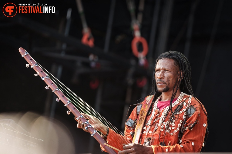 Oumou Sangaré op Best Kept Secret Festival - Zondag foto