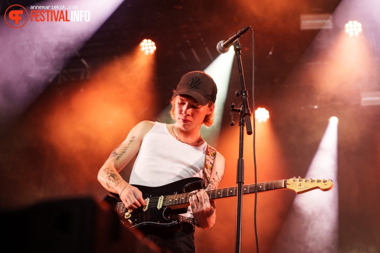 Crack Cloud op Best Kept Secret Festival - Zondag foto