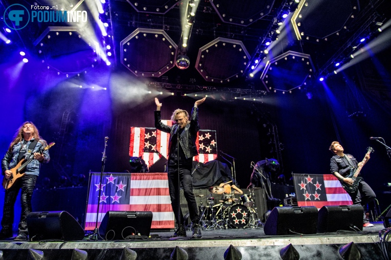 Skid Row op Kiss - 12/06 - Ziggo Dome foto