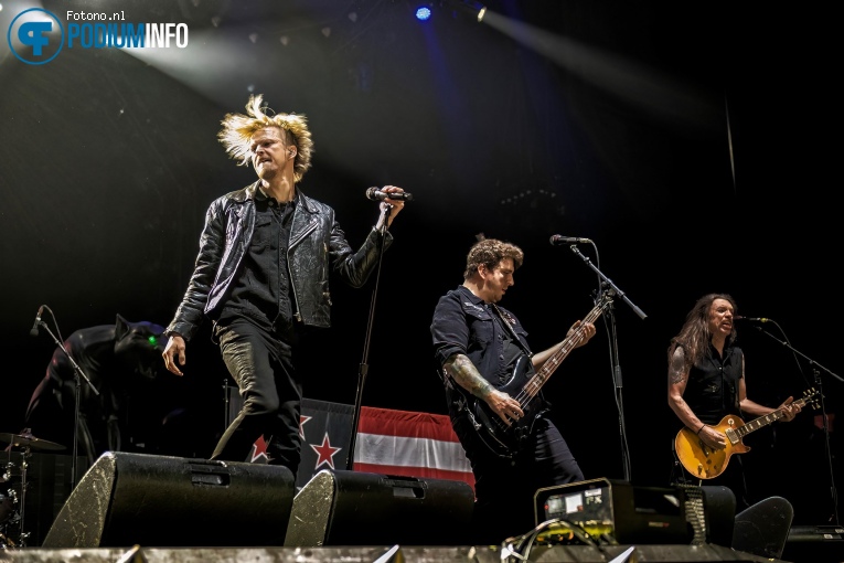 Skid Row op Kiss - 12/06 - Ziggo Dome foto