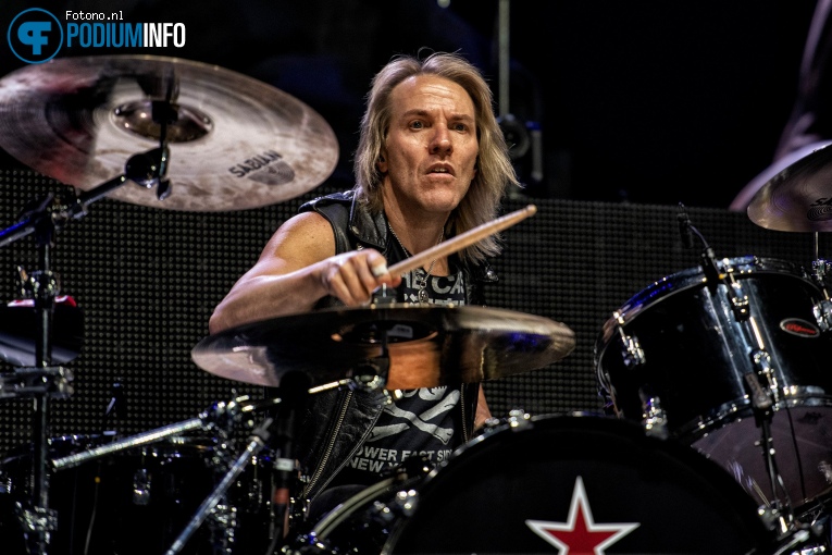 Skid Row op Kiss - 12/06 - Ziggo Dome foto