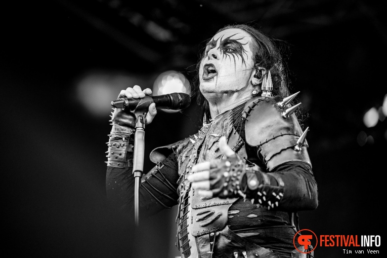 Cradle Of Filth op Into The Grave 2023, dag 2 foto
