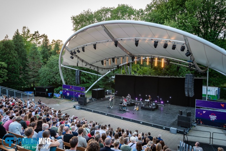 Ásgeir op Zuiderpark Live: Ásgeir - 11/06 - Zuiderparktheater foto