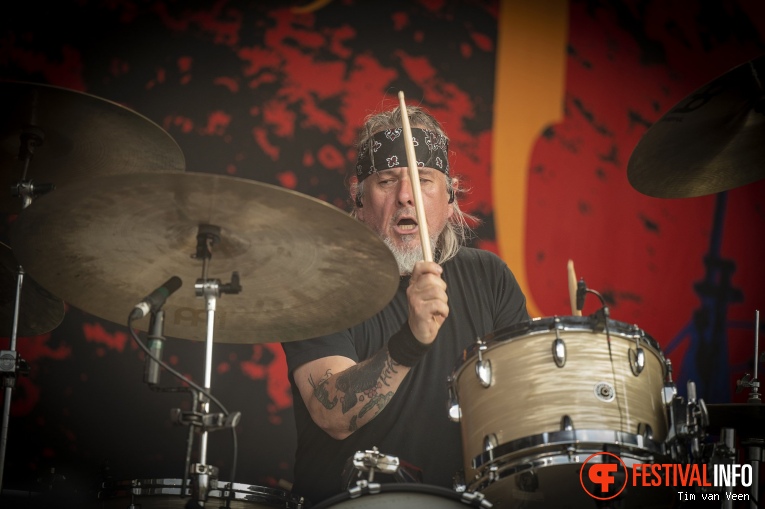 Clutch op Into The Grave 2023, dag 3 foto