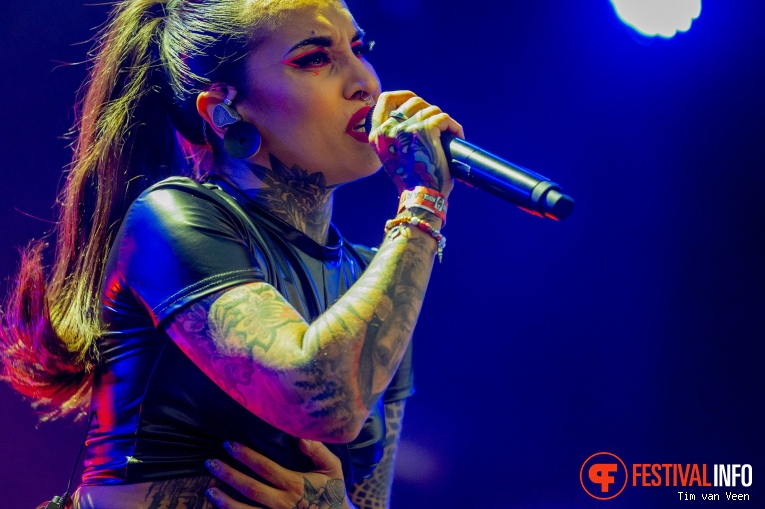 Jinjer op Into The Grave 2023, dag 3 foto
