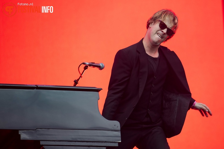 Tom Odell op Pinkpop 2023 - Zondag foto