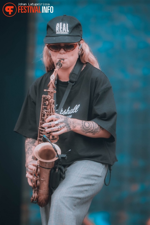 Tash Sultana op Pinkpop 2023 - Zondag foto