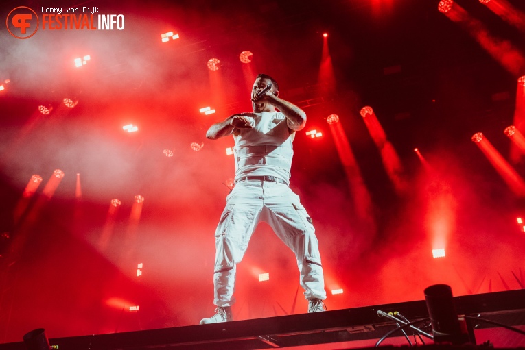 Parkway Drive op Jera On Air 2023 - donderdag 22 juni foto