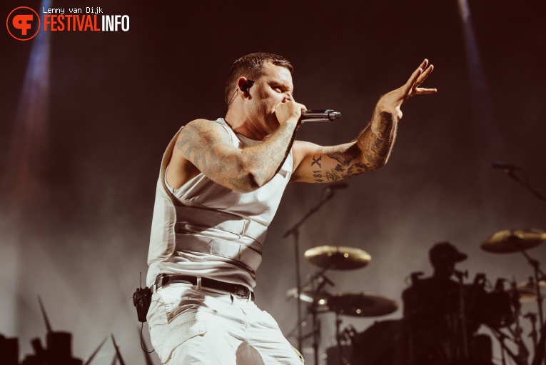 Parkway Drive op Jera On Air 2023 - donderdag 22 juni foto