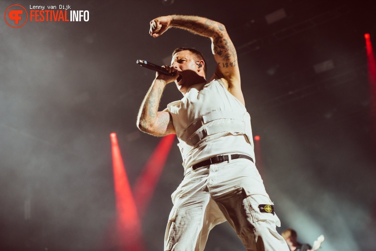 Parkway Drive op Jera On Air 2023 - donderdag 22 juni foto