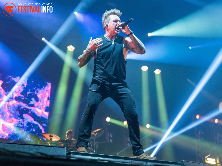 Papa Roach op Jera On Air 2023 - vrijdag 23 juni foto