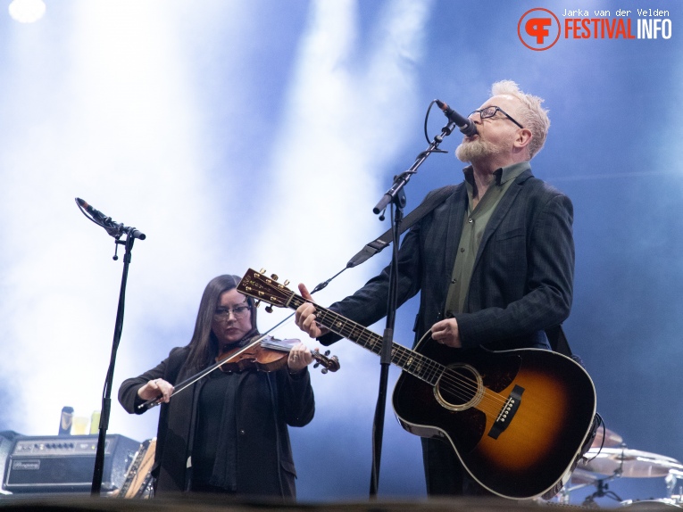 Flogging Molly op Jera On Air 2023 - zaterdag 24 juni foto