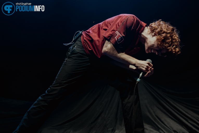 Michael Aldag op Dean Lewis - 23/06 - AFAS Live foto