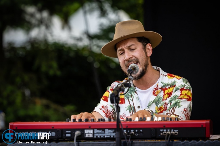 Young Gun Silver Fox op Zuiderpark Live: Young Gun Silver Fox - 23/03 - Zuiderparktheater foto