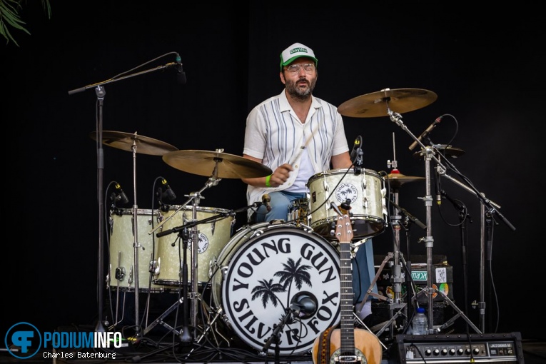 Young Gun Silver Fox op Zuiderpark Live: Young Gun Silver Fox - 23/03 - Zuiderparktheater foto