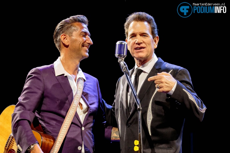 Chris Isaak op Chris Isaak - 04/07 - 013 foto