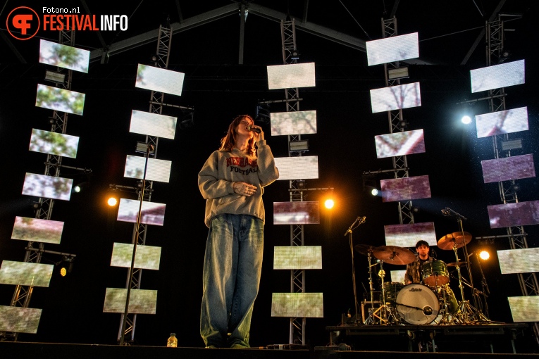 Ethel Cain op Down The Rabbit Hole 2023 - Zaterdag foto