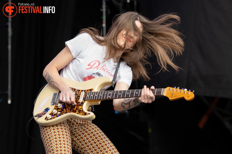 Larkin Poe op Down The Rabbit Hole 2023 - Zondag foto