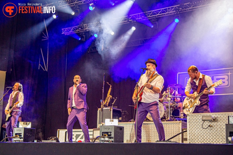 BZB (Band Zonder Banaan) op Bospop 2023 foto