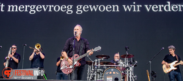 Rowwen Heze op Bospop 2023 foto