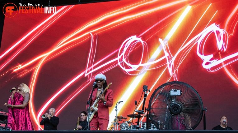Nile Rodgers & Chic op Bospop 2023 foto