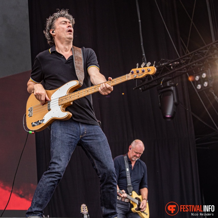 Rowwen Heze op Bospop 2023 foto