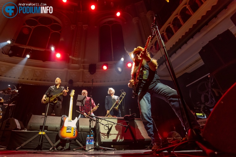 Southside Johnny & The Ashbury Jukes op Southside Johnny & Asbury Jukes - 08/07 - Paradiso foto