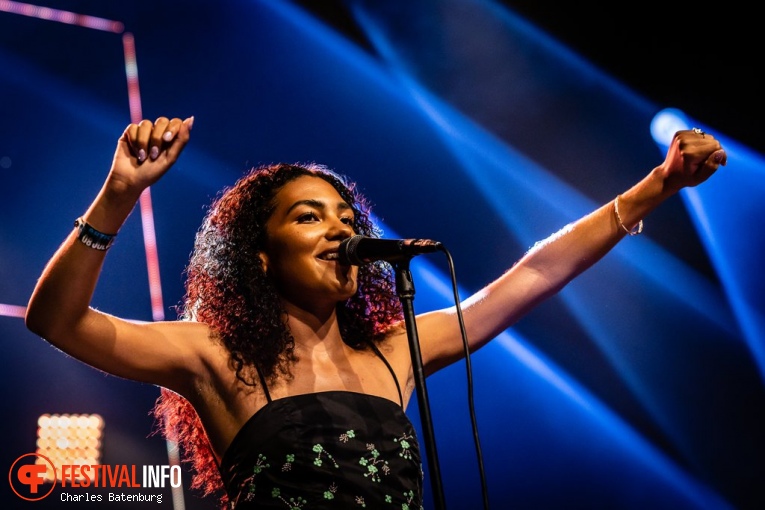 Olivia Dean op North Sea Jazz 2023 foto