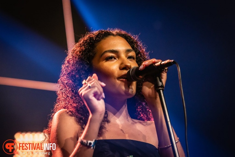 Olivia Dean op North Sea Jazz 2023 foto