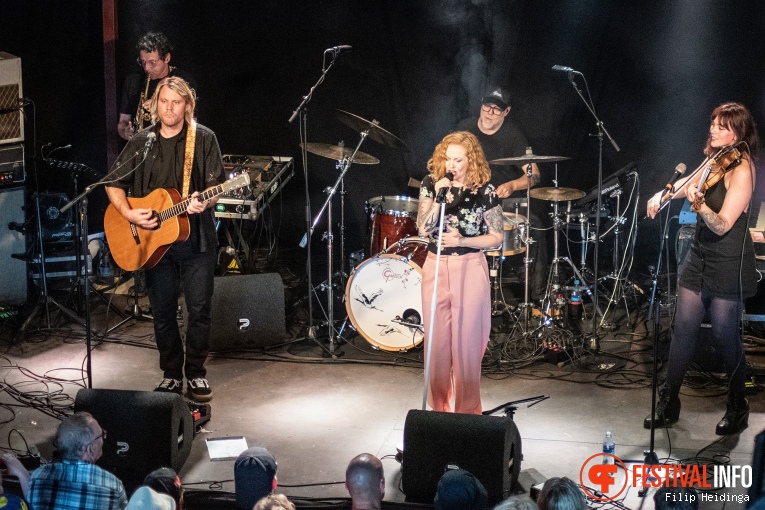 Anneke van Giersbergen op Zwarte Cross Festival 2023 foto