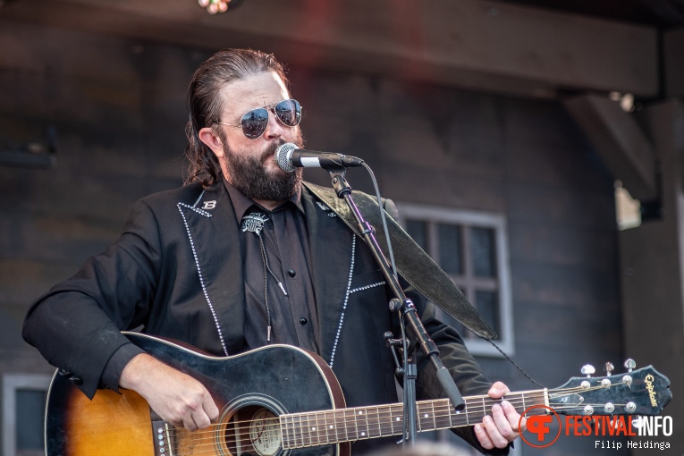 Bob Wayne & The Outlaw Carnies op Zwarte Cross Festival 2023 foto