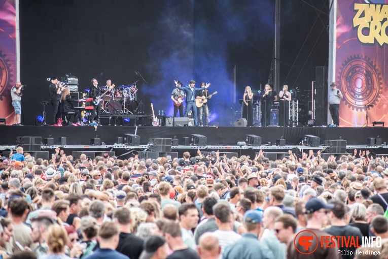 Bouke & the Elvis Matters Band op Zwarte Cross Festival 2023 foto