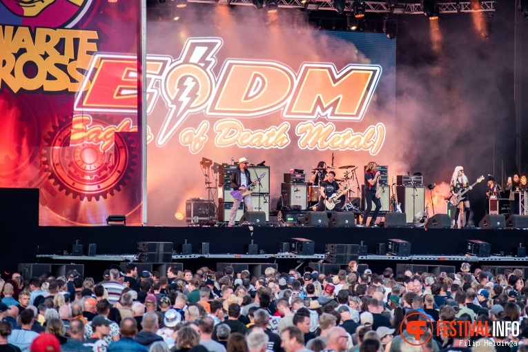 Eagles of Death Metal op Zwarte Cross Festival 2023 foto