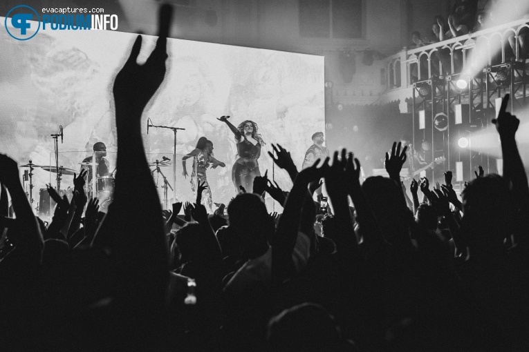 Bebe Rexha op Bebe Rexha – Best F’n Night Of My Life - 01/08 - Paradiso foto