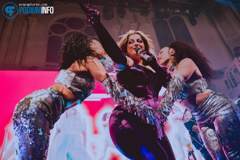 Bebe Rexha op Bebe Rexha – Best F’n Night Of My Life - 01/08 - Paradiso foto