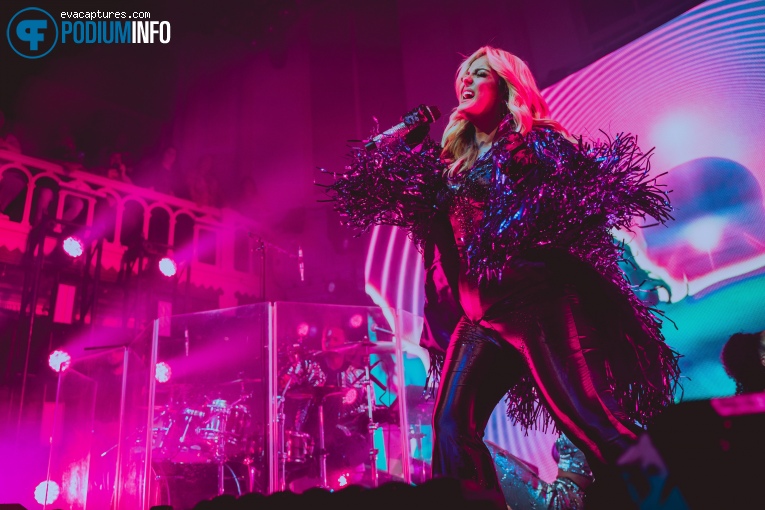 Bebe Rexha op Bebe Rexha – Best F’n Night Of My Life - 01/08 - Paradiso foto