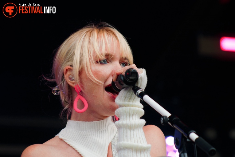 Inge van Calkar op Waterpop 2023 foto